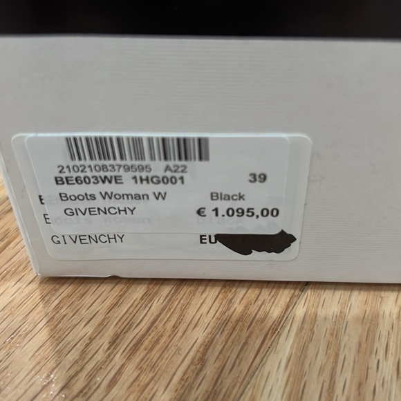 Givenchy Terra Chelsea boots - Picture 3 of 7